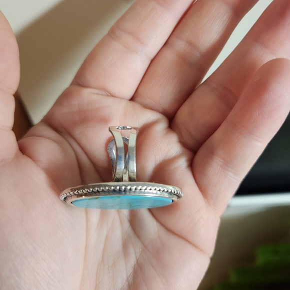 Adjustable turquoise ring - Picture 4 of 4